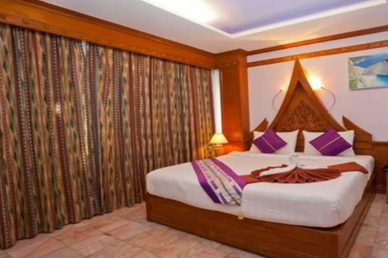 Patong Beach Bed And Breakfast Екстер'єр фото