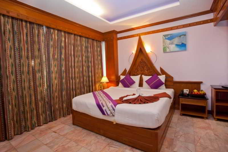 Patong Beach Bed And Breakfast Номер фото