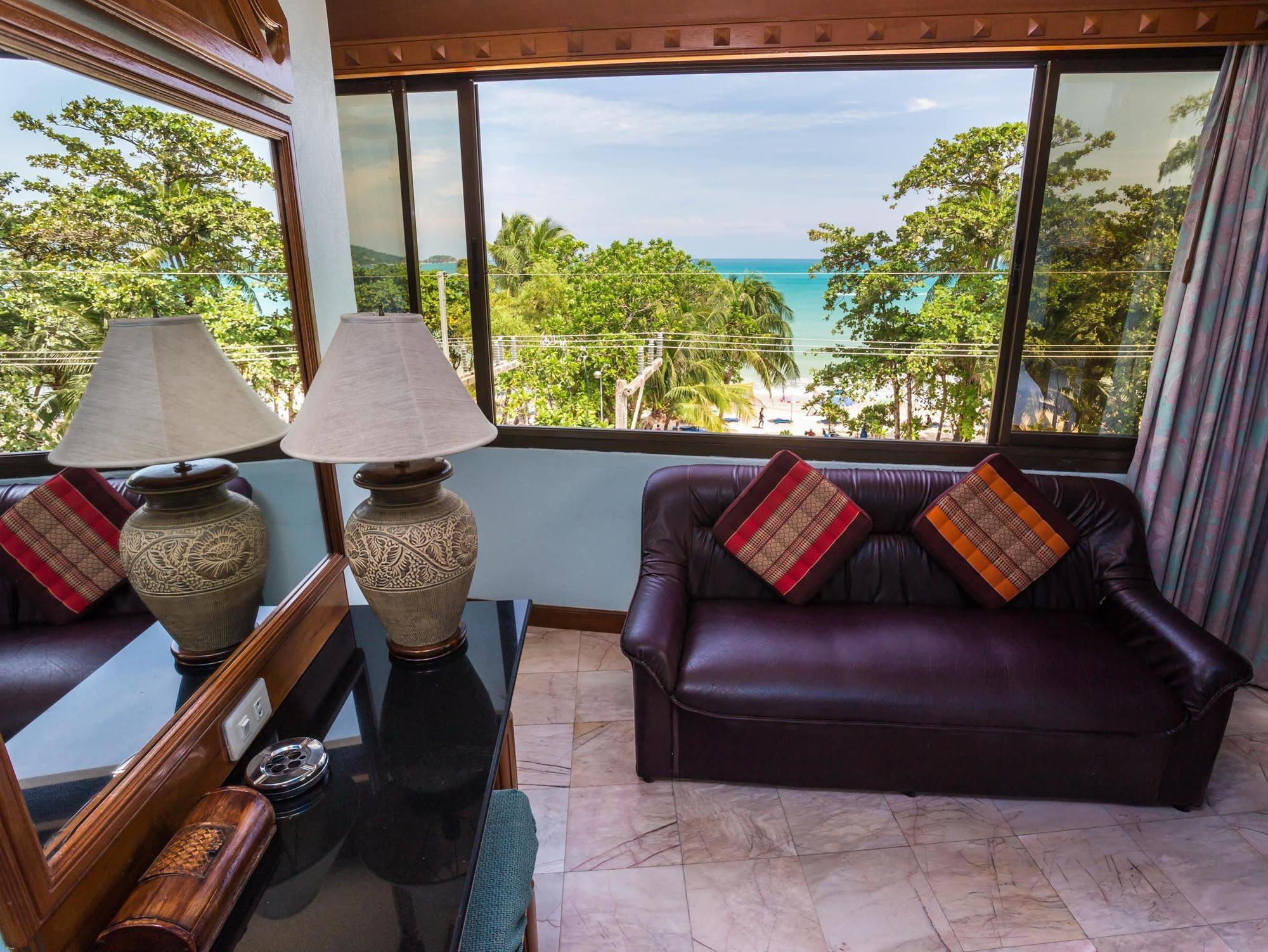 Patong Beach Bed And Breakfast Екстер'єр фото