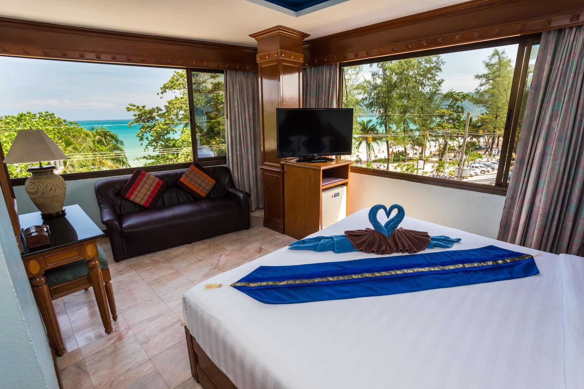 Patong Beach Bed And Breakfast Екстер'єр фото